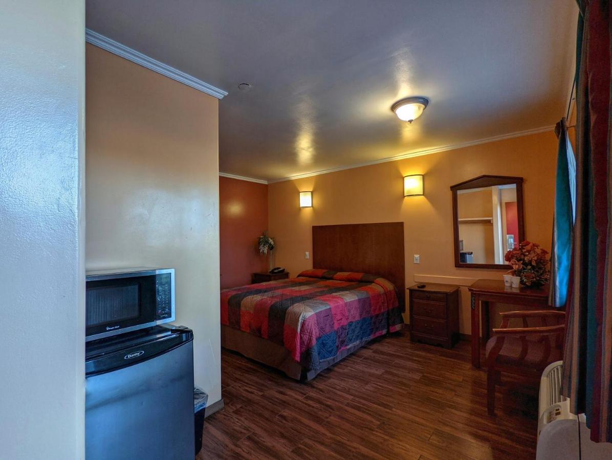 Americas Best Value Inn Oxnard-Port Hueneme Dış mekan fotoğraf