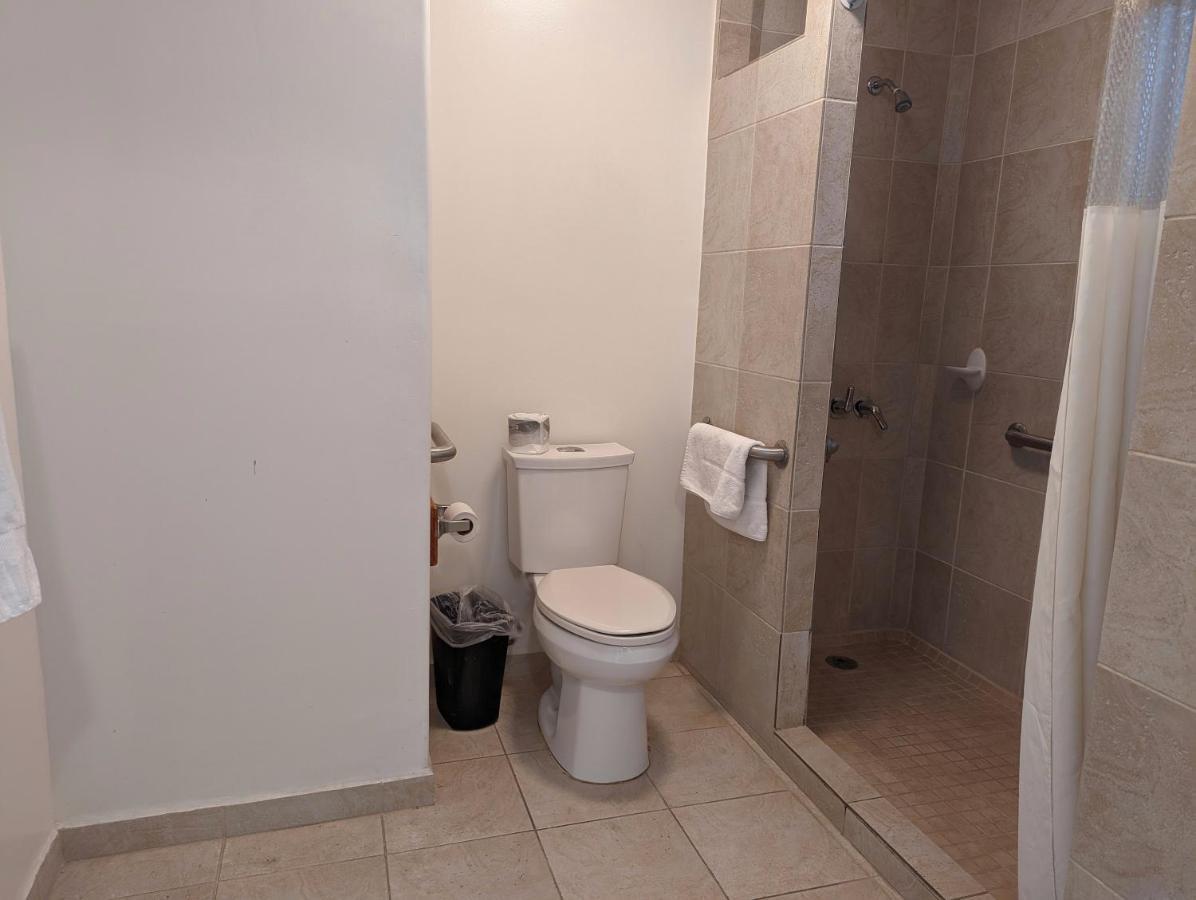 Americas Best Value Inn Oxnard-Port Hueneme Dış mekan fotoğraf