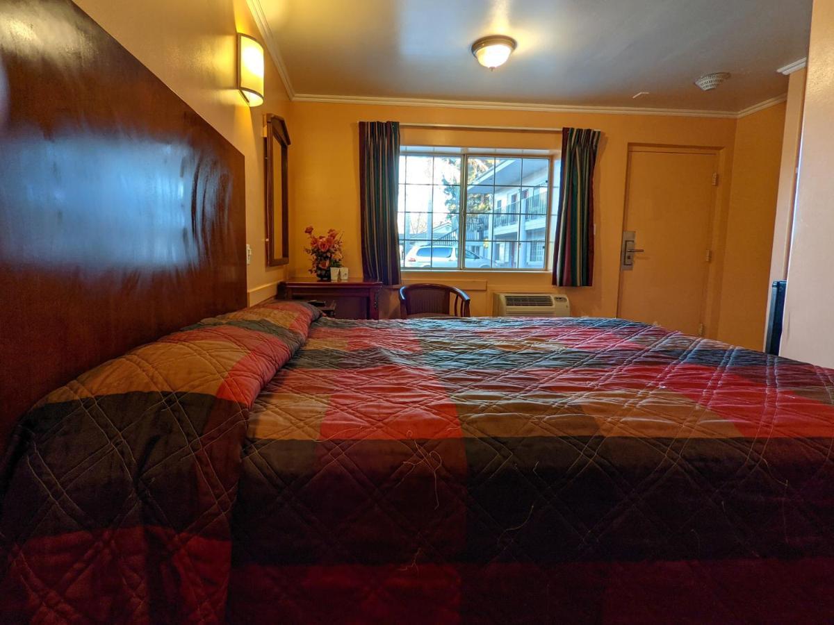 Americas Best Value Inn Oxnard-Port Hueneme Dış mekan fotoğraf