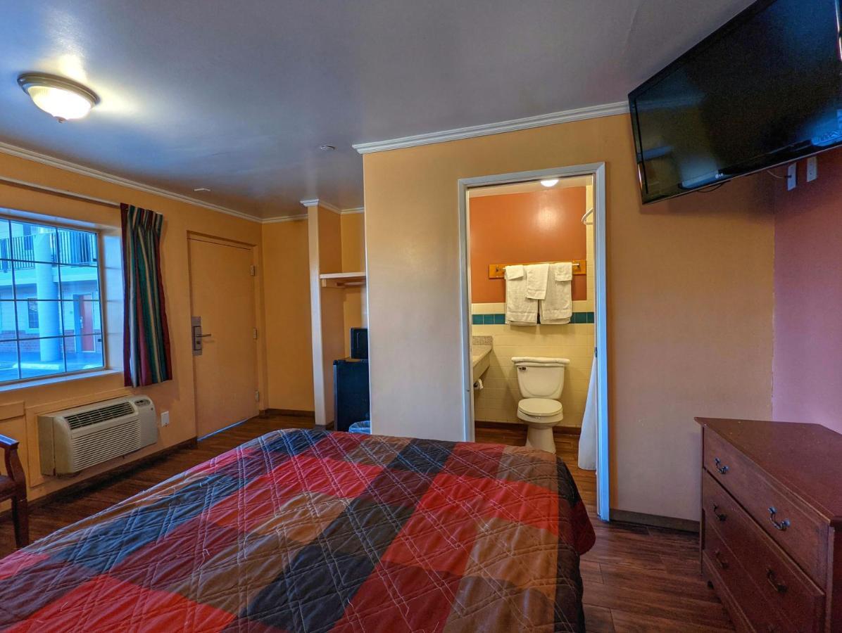 Americas Best Value Inn Oxnard-Port Hueneme Dış mekan fotoğraf