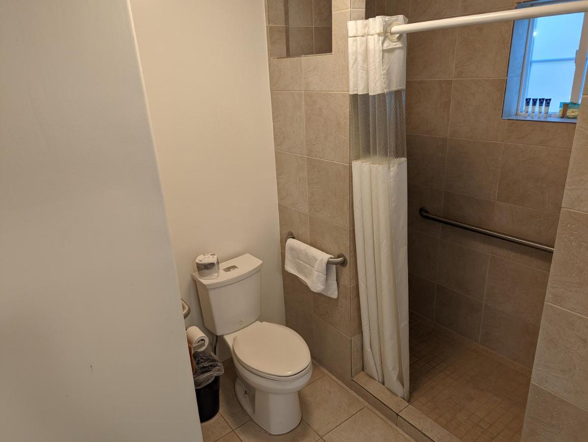 Americas Best Value Inn Oxnard-Port Hueneme Dış mekan fotoğraf