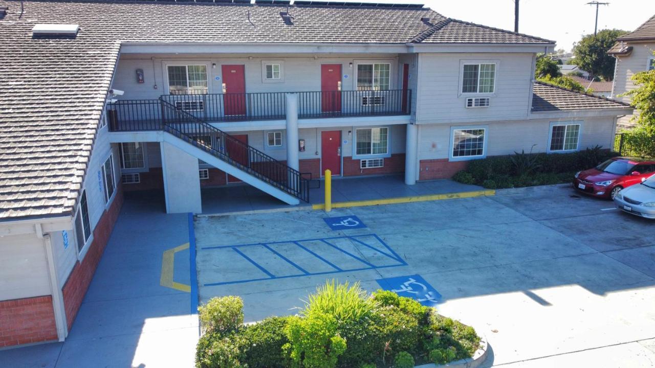 Americas Best Value Inn Oxnard-Port Hueneme Dış mekan fotoğraf