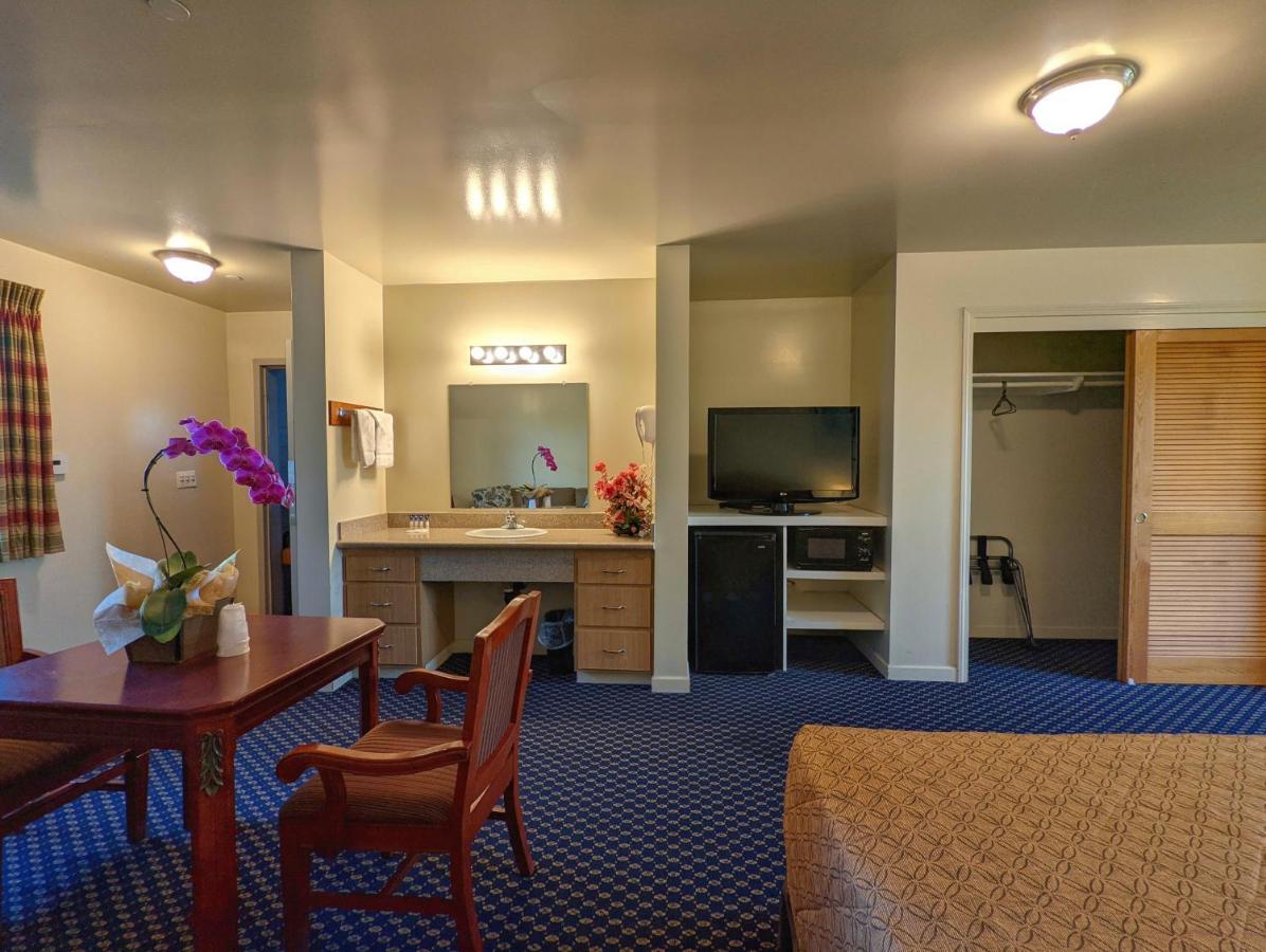 Americas Best Value Inn Oxnard-Port Hueneme Dış mekan fotoğraf