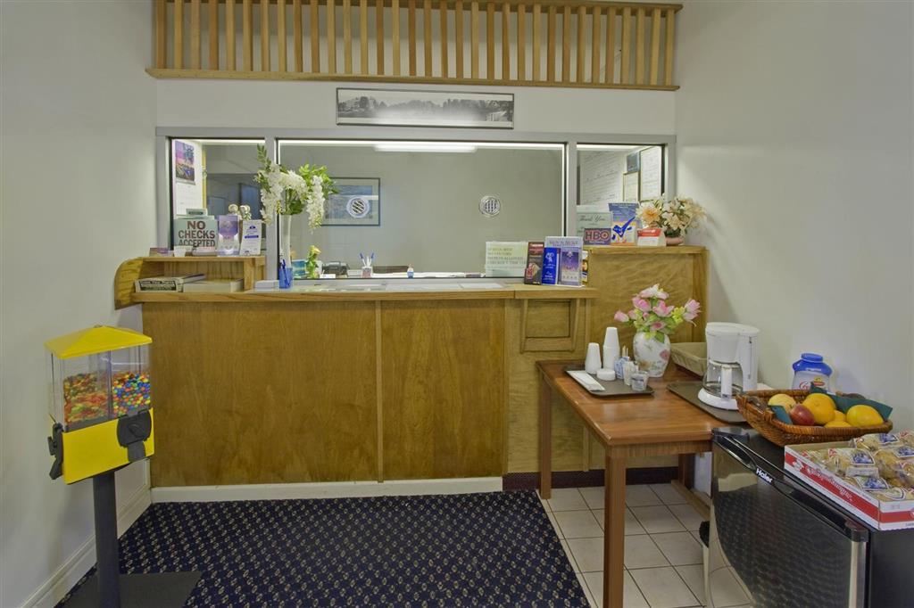 Americas Best Value Inn Oxnard-Port Hueneme İç mekan fotoğraf